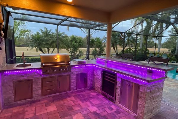 Outdoor Kitchen With Lights
