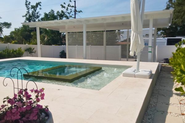 Moderno Renaissance Pergola Poolside white pergola
